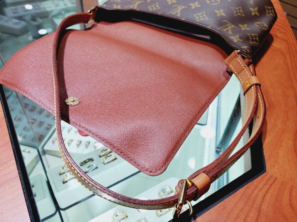 Used Louis Vuitton Luxury Handbags - A Forever Loved Holiday Gift, Smyrna  Pawn, Pawn Shop